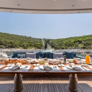 Main Deck - Al fresco Dining