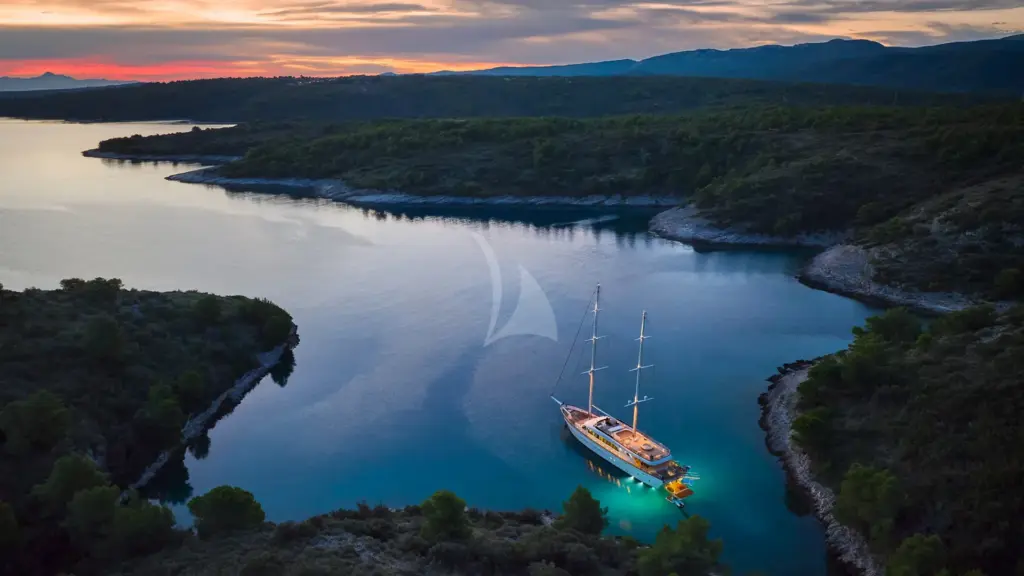 Love Story - Image 5