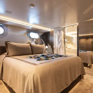 Double Cabin