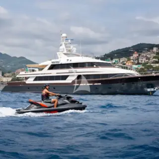Jet ski