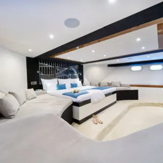Master Aft