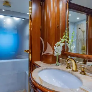 On Deck Master Stateroom Head
