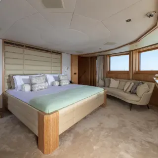 Main Deck - Master Suite