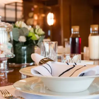Dining details