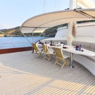 Berrak Su - Image 15