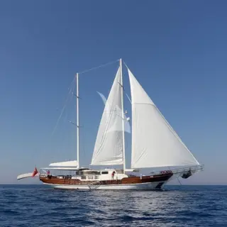 Berrak Su - Image 12