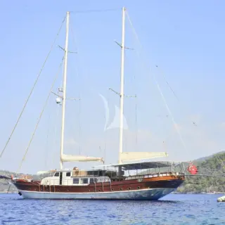 Berrak Su - Image 1