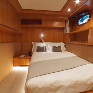 Double cabin