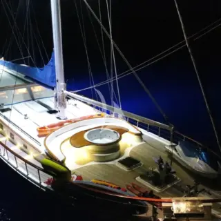 Ece Berrak - Image 11