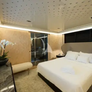 Double guest cabin 2