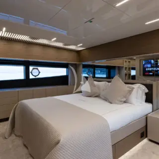 ALEGRIA II Master Cabin