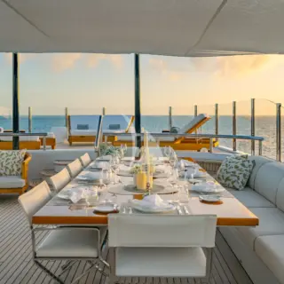 REVELRY - Sundeck Dining