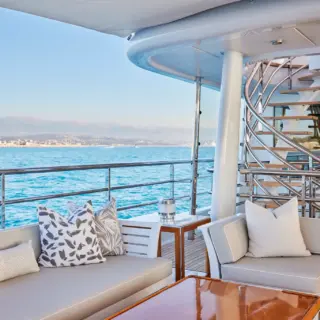 Bridge Deck Aft