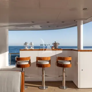 Sun deck bar