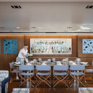 Upper deck dining
