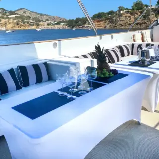 PAULA III - Image 17