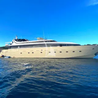 PAULA III - Image 12