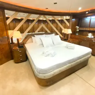 PAULA III - Image 12